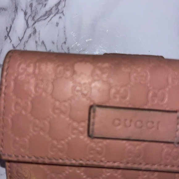 Gucci Microguccissima Compact Wallet - Picture 13 of 16